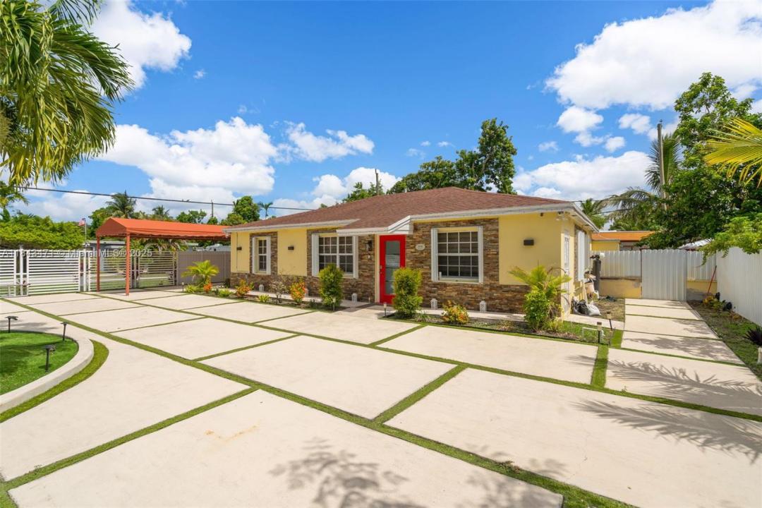 302 NW 100th St, Miami, Флорида 33150, Соединенные Штаты