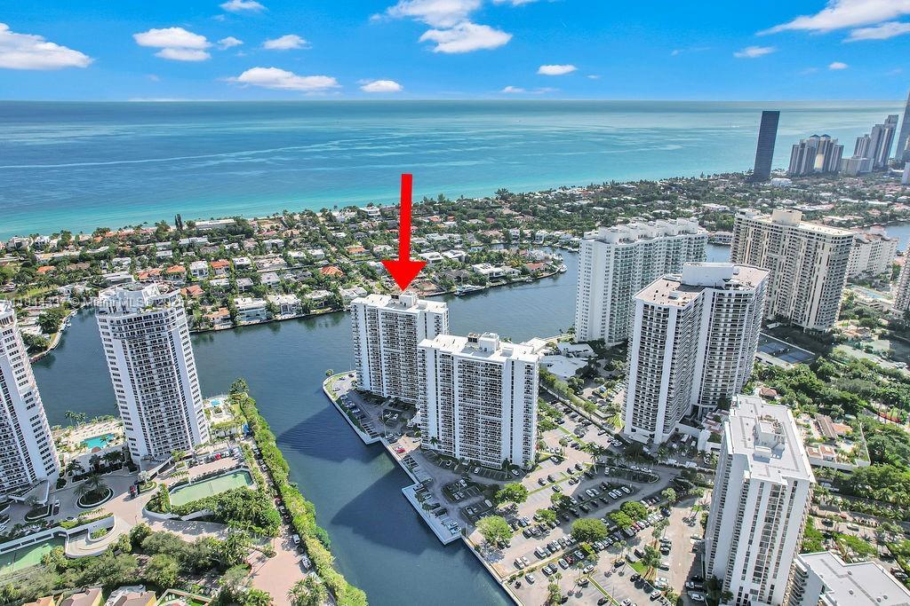 20515 E Country Club Dr 1042, Aventura, Florida 33180