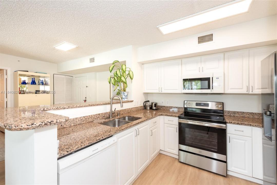 1155 Brickell Bay Dr 708, Miami, فلوريدا 33131, الولايات المتحدة