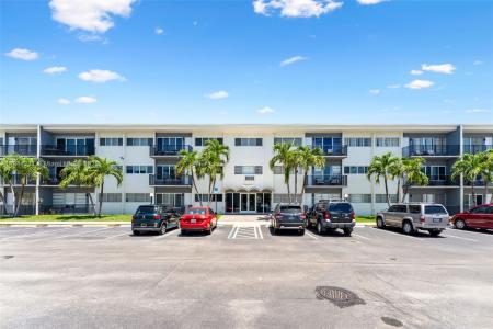 1400 NE 169th St 303, Miami, Florida 33162, USA