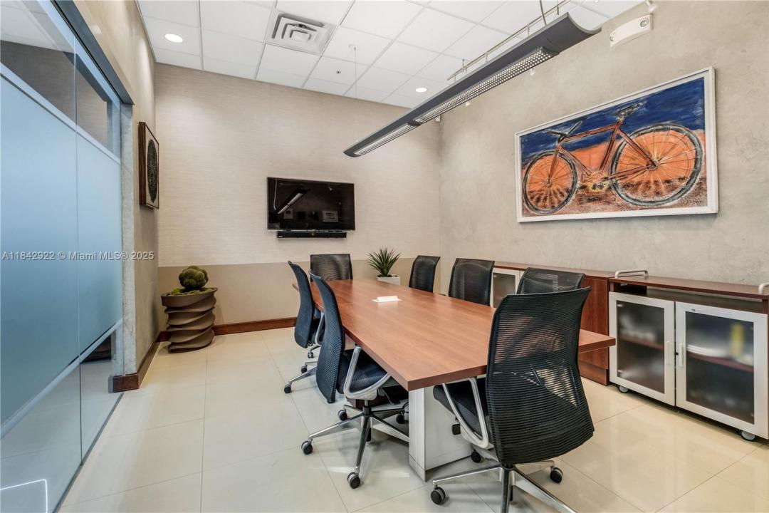 7620 NW 25th St 5, Miami, Flórida 33122, Estados Unidos