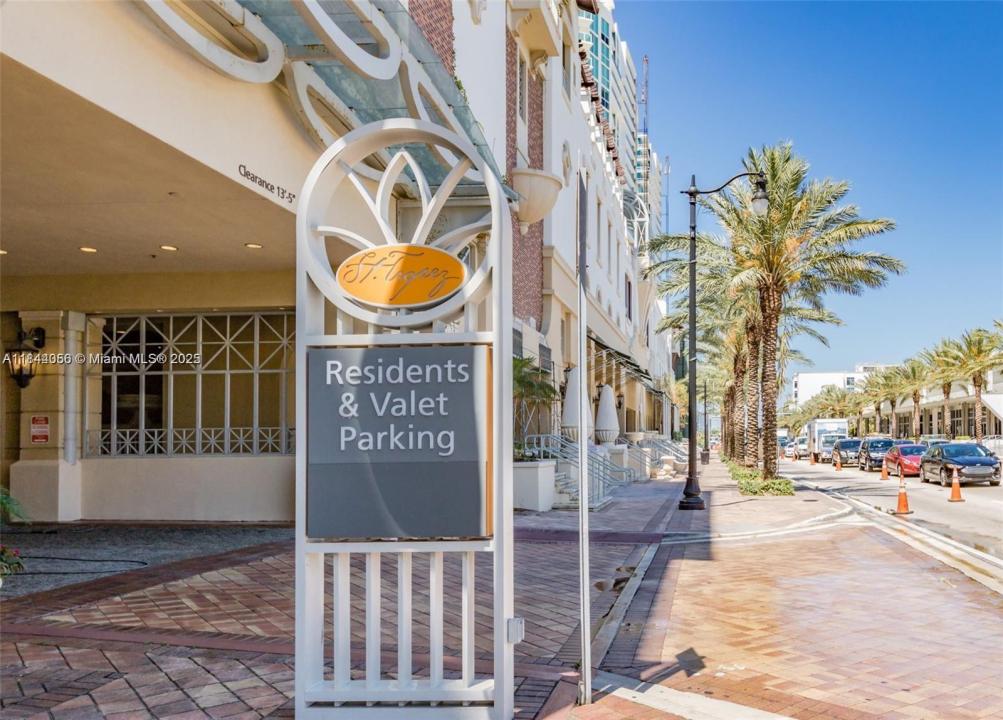 250 Sunny Isles Blvd 31203, Sunny Isles Beach, 佛罗里达州 33160, 美国