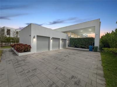 16582 S Botaniko Dr S, Weston, Florida 33326, USA