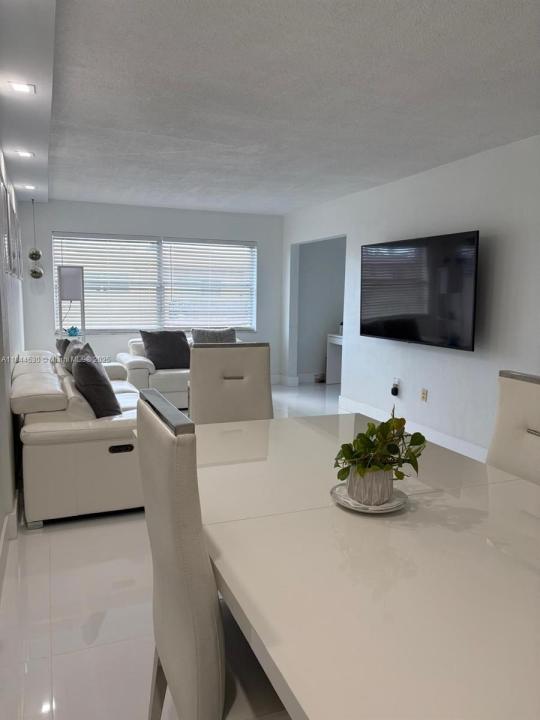 495 NW 72nd Ave 408, Miami, Florida 33126