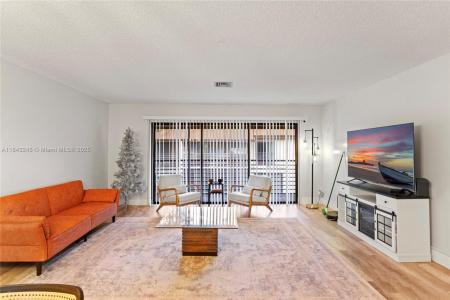 176 W Laurel Dr 1106, Margate, Florida 33063, USA