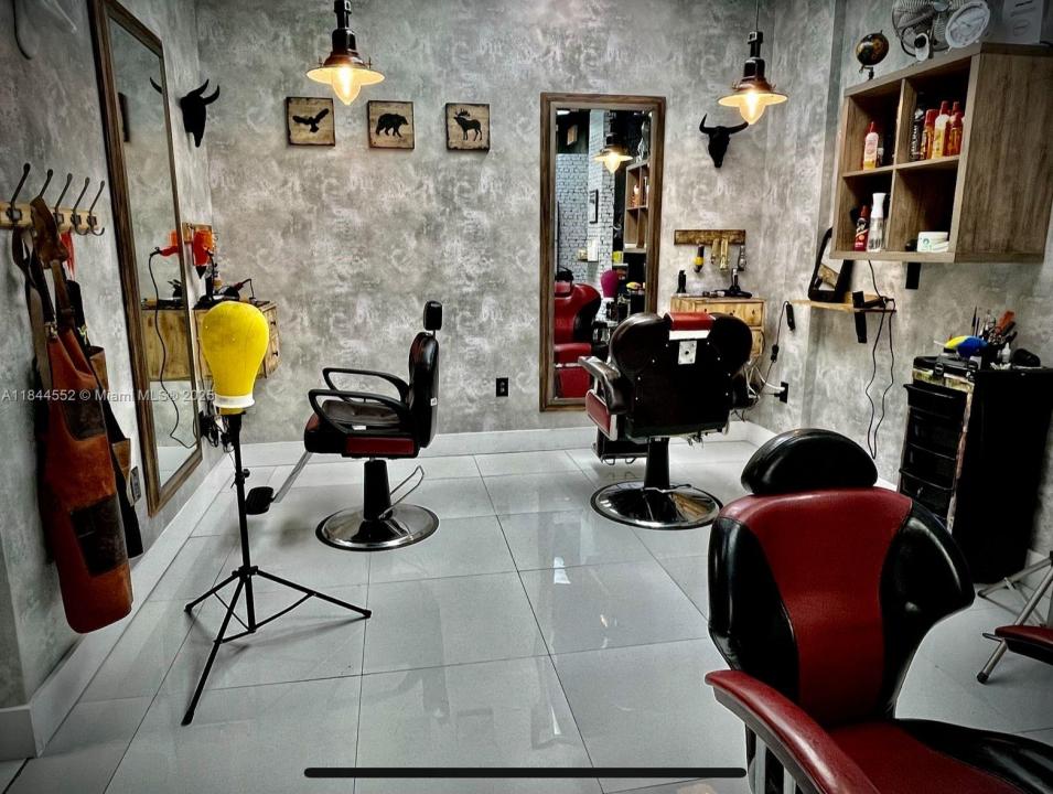 2475 NW 95th Ave 4, Doral, Florida 33172, Stati Uniti