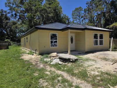 1523 NE 1st Avenue, Gainesville, Florida 32641, USA