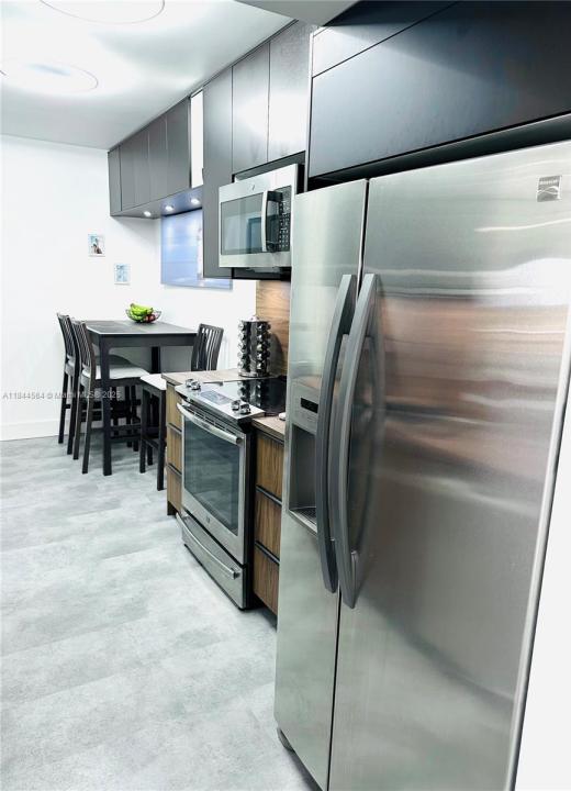 4400 Hillcrest Dr 805A, Hollywood, Florida 33021