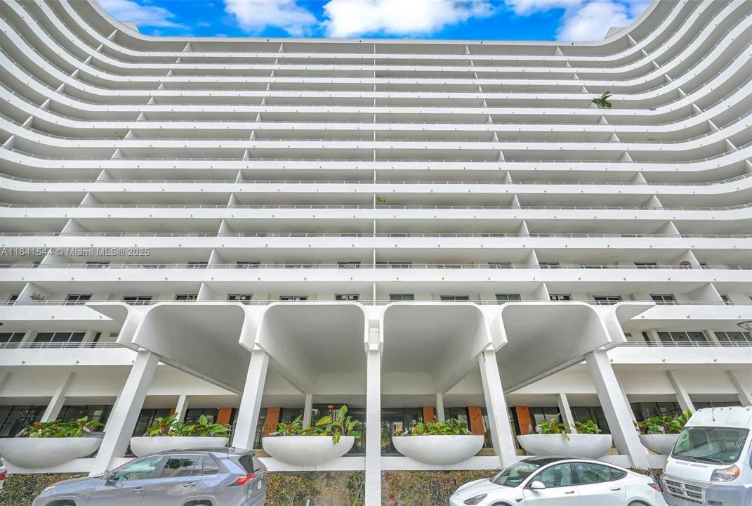 5555 Collins Ave 17A, Miami Beach, 佛羅里達州 33140, 美國