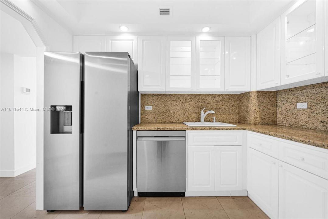 5555 Collins Ave 17A, Miami Beach, 佛羅里達州 33140, 美國