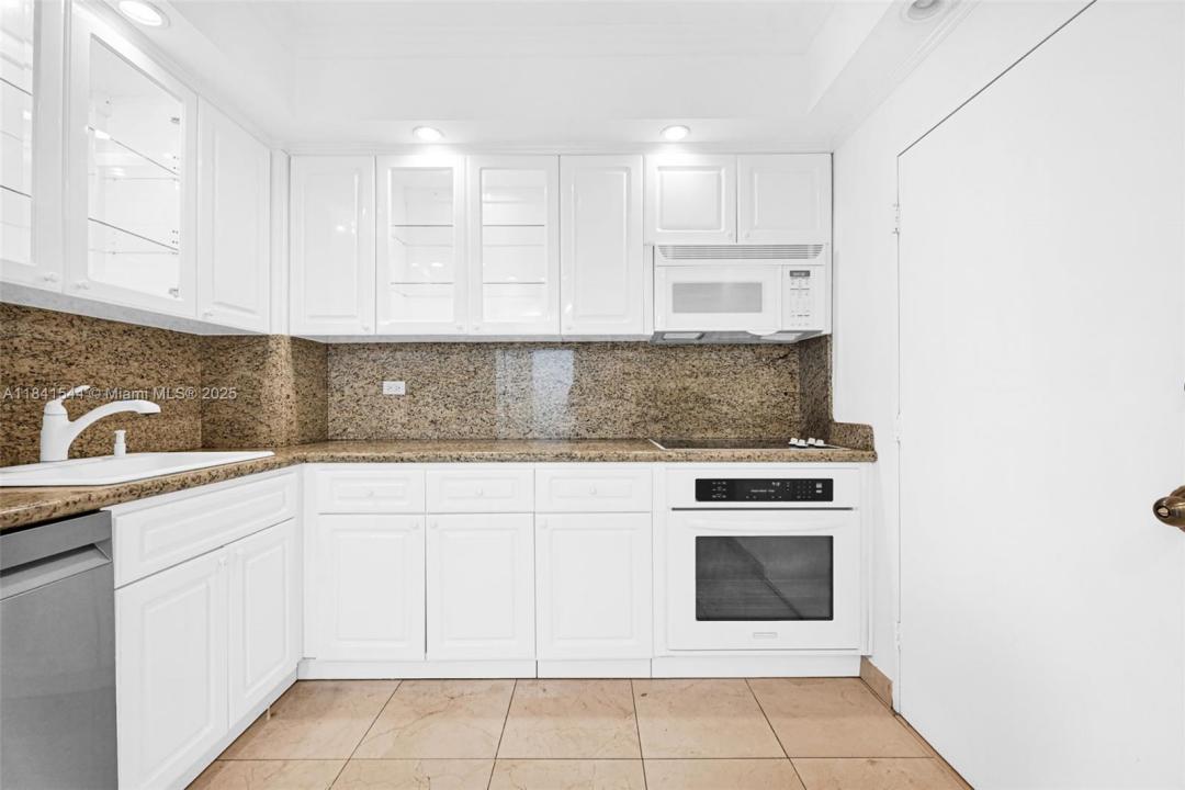 5555 Collins Ave 17A, Miami Beach, 佛羅里達州 33140, 美國