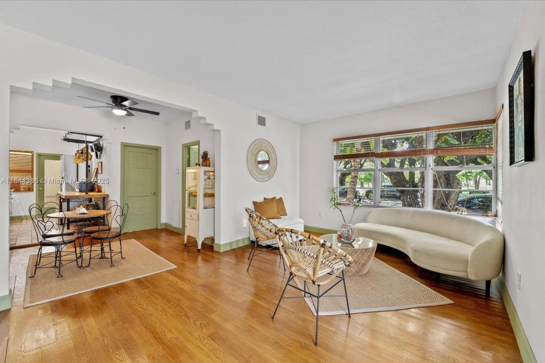 1325 Meridian Ave 1, Miami Beach, フロリダ 33139, アメリカ合衆国