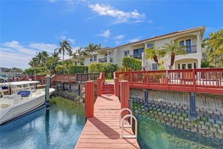 1375 Harbor Vw E, Hollywood, Florida 33019, USA