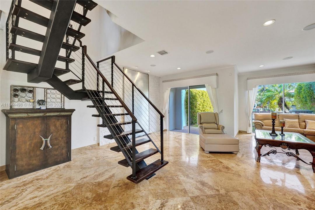 1375 Harbor Vw E, Hollywood, فلوريدا 33019, الولايات المتحدة