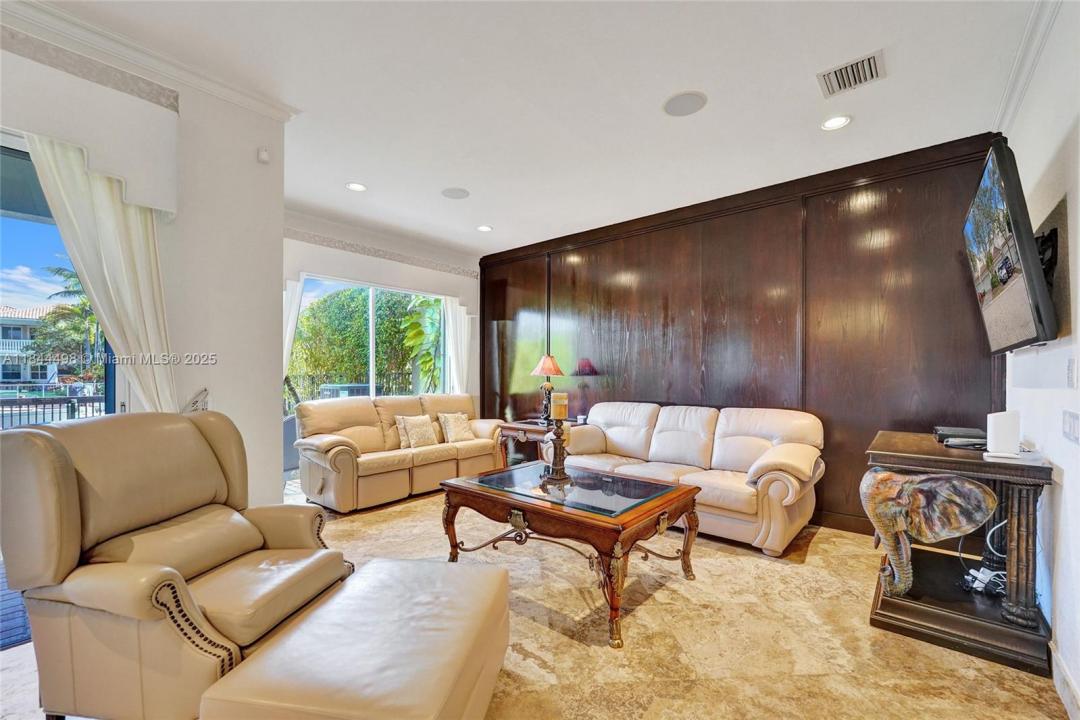 1375 Harbor Vw E, Hollywood, فلوريدا 33019, الولايات المتحدة