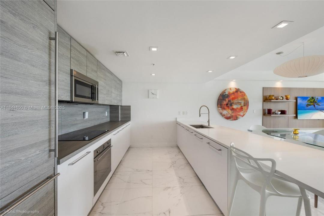 400 Sunny Isles Blvd 704, Sunny Isles Beach, Florida 33160, HOA KỲ