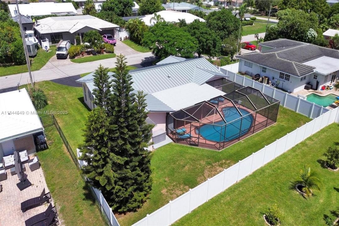 1014 SE 14th Ave, Deerfield Beach, פלורידה 33441, ארצות הברית של אמריקה