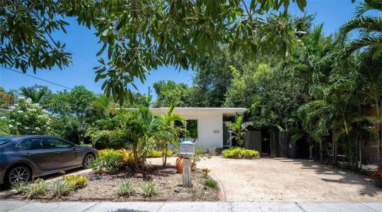 13325 NE 10th Ave, North Miami, Florida 33161, USA