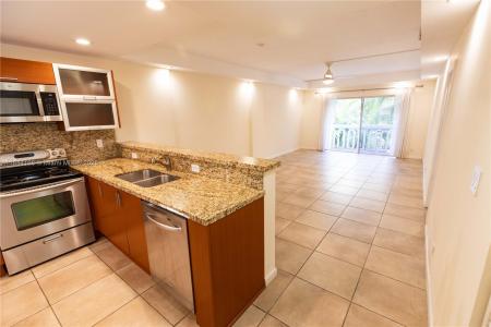100 Edgewater Dr 336, Coral Gables, Florida 33133, USA