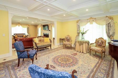 10 Woodbourne Road, North Hempstead, New York 11023, Amerika Birleşik Devletleri