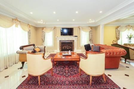 10 Woodbourne Road, North Hempstead, New York 11023, Amerika Birleşik Devletleri