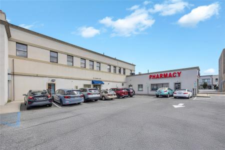 184 Sunrise Highway, Hempstead, New York 11570, HOA KỲ