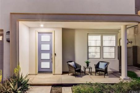 Newall, Irvine, קליפורניה 92618, ארצות הברית של אמריקה