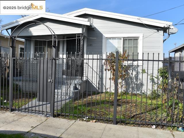 77Th Ave, Oakland, Californie 94621, États-Unis