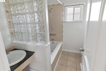 77Th Ave, Oakland, Californie 94621, États-Unis