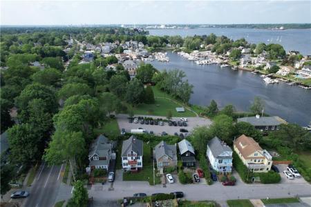 19 Remington Street, Warwick, Rhode Island 02888, USA