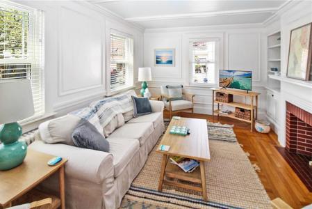 28 W Narragansett Avenue, Newport, Rhode Island 02840, USA