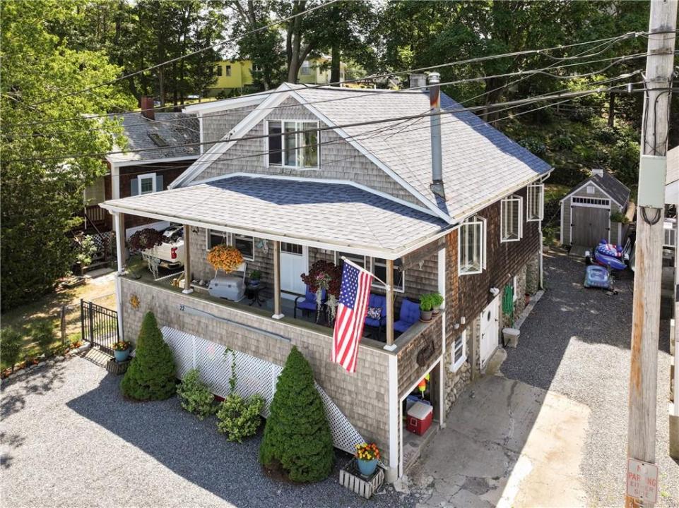 22 Harrison Street, Bristol, Rhode Island 02809