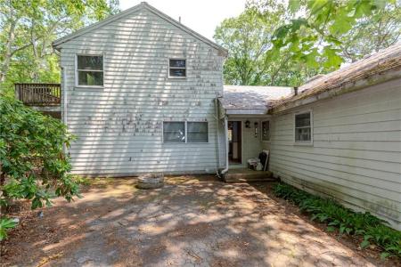 101 Cobble Hill Road, Lincoln, RI 02865, USA