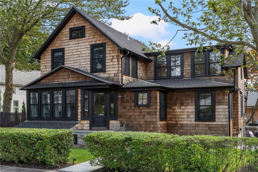 14 Robinson Street, Narragansett, Rhode Island 02882
