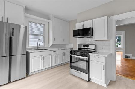 215 Indiana Avenue, Providence, RI 02905, USA