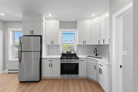 735 Broadway, Pawtucket, Rhode Island 02861