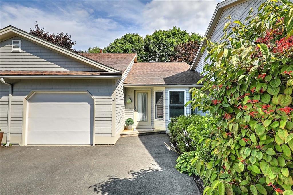 12 Valley Lane 12, Portsmouth, Rhode Island 02871