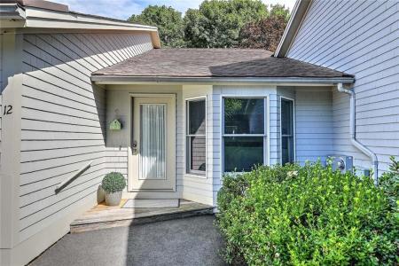 12 Valley Lane 12, Portsmouth, Rhode Island 02871