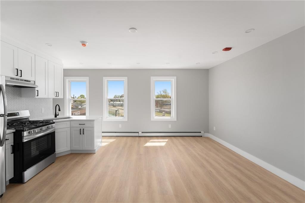 735 Broadway 3F, Pawtucket, Rhode Island 02861