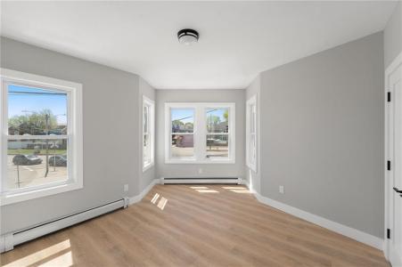 735 Broadway 2F, Pawtucket, רוד איילנד 02861, ארצות הברית של אמריקה 