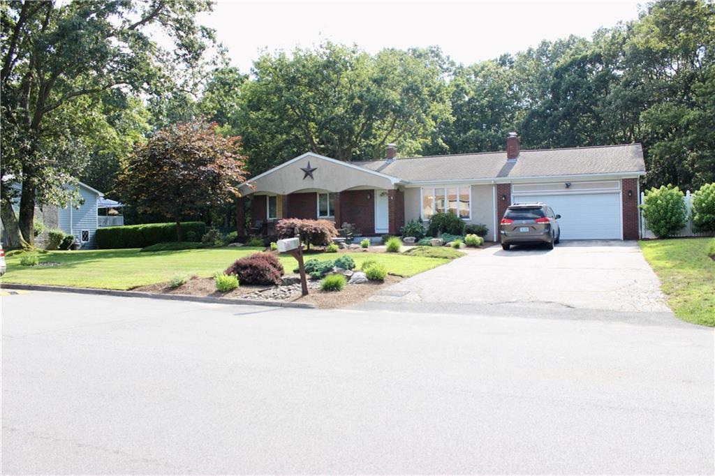 25 Beechnut Drive, Johnston, Rhode Island 02919