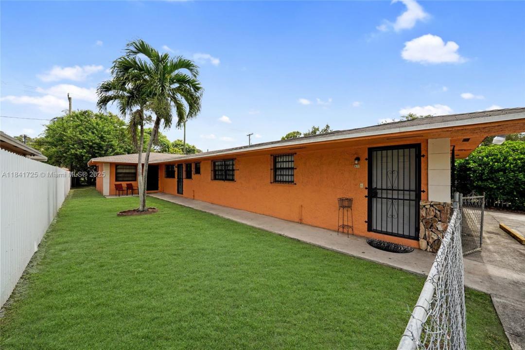 1935 NW 95th Ter, Miami, פלורידה 33147, ארצות הברית של אמריקה 