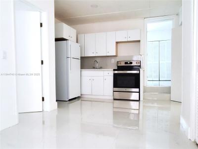 61 SW 58th Ct C, Miami, Florida 33144, USA