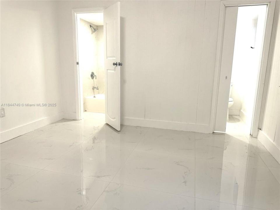 61 SW 58th Ct C, Miami, Florida 33144, Estados Unidos