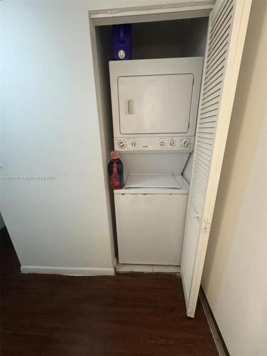 14931 SW 82nd Ter 4-205, Miami, Florida 33193, Estados Unidos