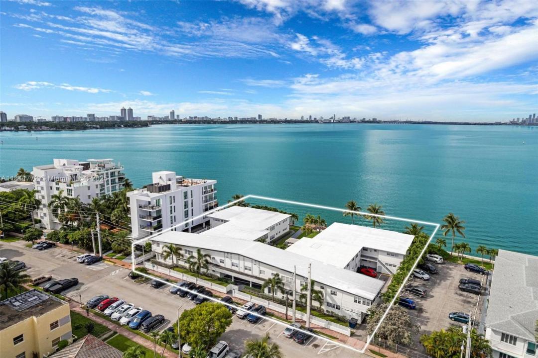 1940 Bay Dr, Miami Beach, Florida 33141, USA