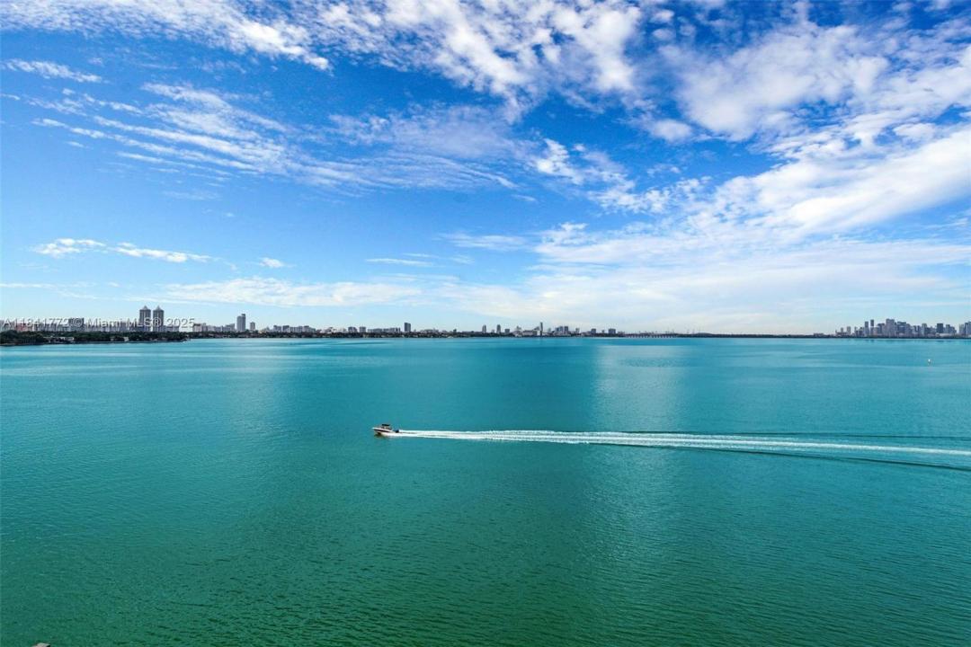 1940 Bay Dr, Miami Beach, Florida 33141, USA