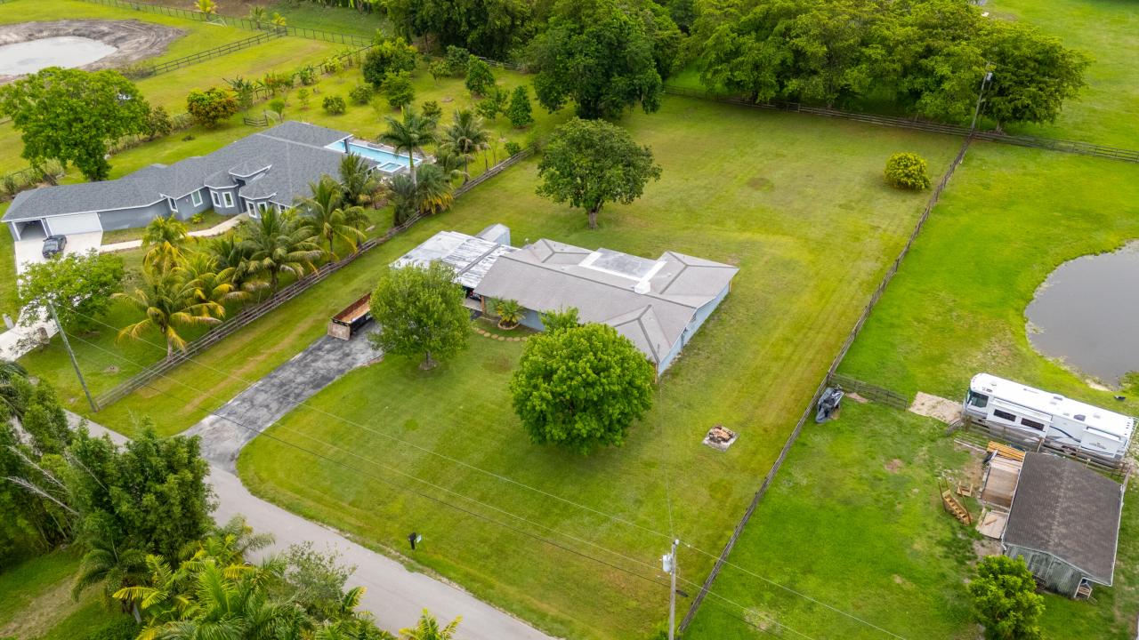 5490 SW 128 Avenue, Southwest Ranches, Flórida 33330, Estados Unidos