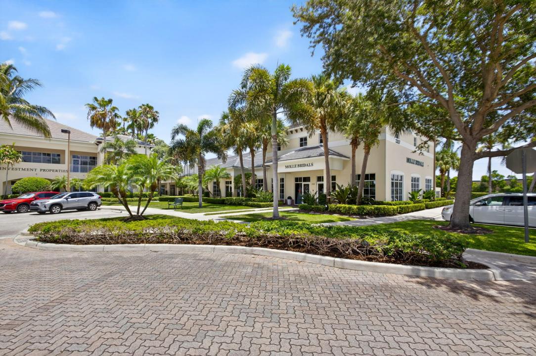 3307 Northlake Boulevard 103, Palm Beach Gardens, Floryda 33403, USA