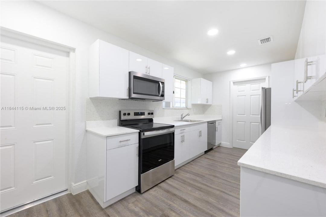 2355 NW 99th Ter 0, Miami, 佛罗里达州 33147, 美国